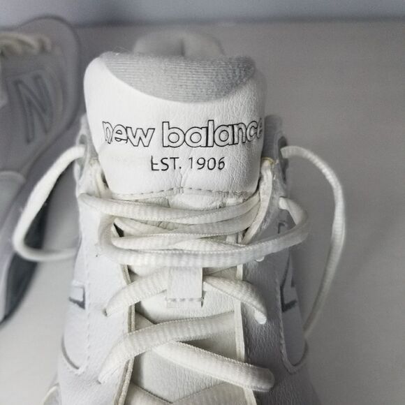 New Balance men\'s white athletic shoes size 7 with rollbar main image 5